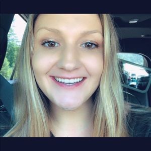 Meet your Posher, Tiffany